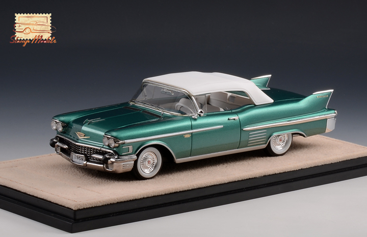 STM58302 A1958 Cadillac Series 62 Convertible Closed top.jpg