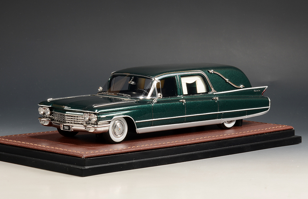 STM60801 A1960 Cadillac Eureka Landau hearse.jpg