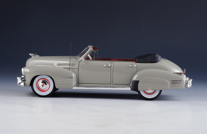 GLM119203 B.jpg