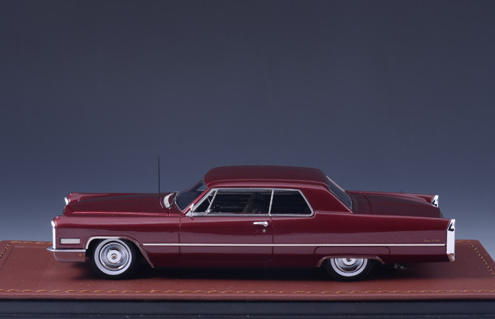 GLM120101 B.jpg
