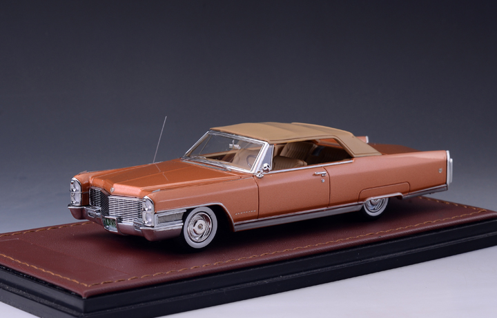 GLM123002 A.jpg