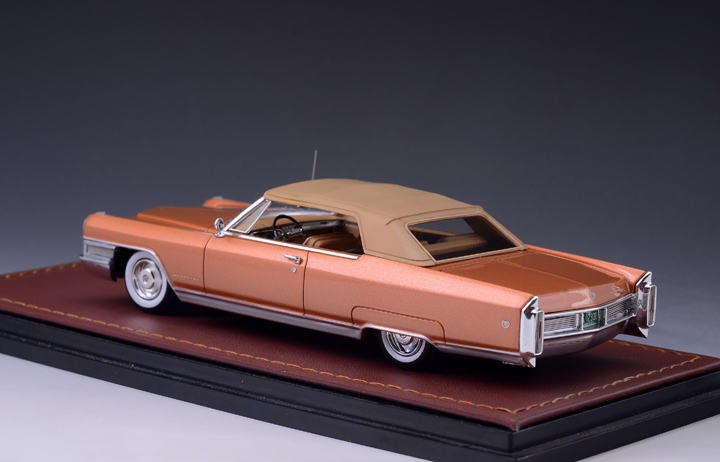 GLM123002 C.jpg