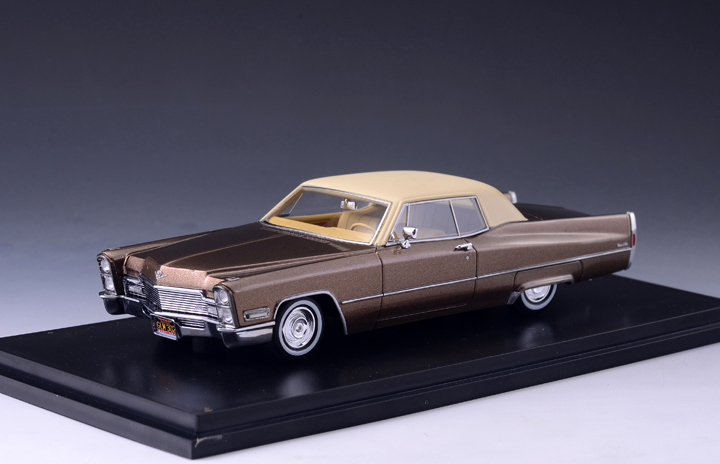 GLM123302 1968 Cadillac Coupe de Ville Chestnut Brown Poly A.jpg