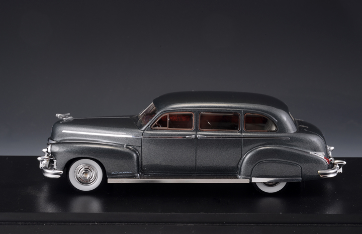 1947 Cadillac 75 Limousine Grey met B.jpg