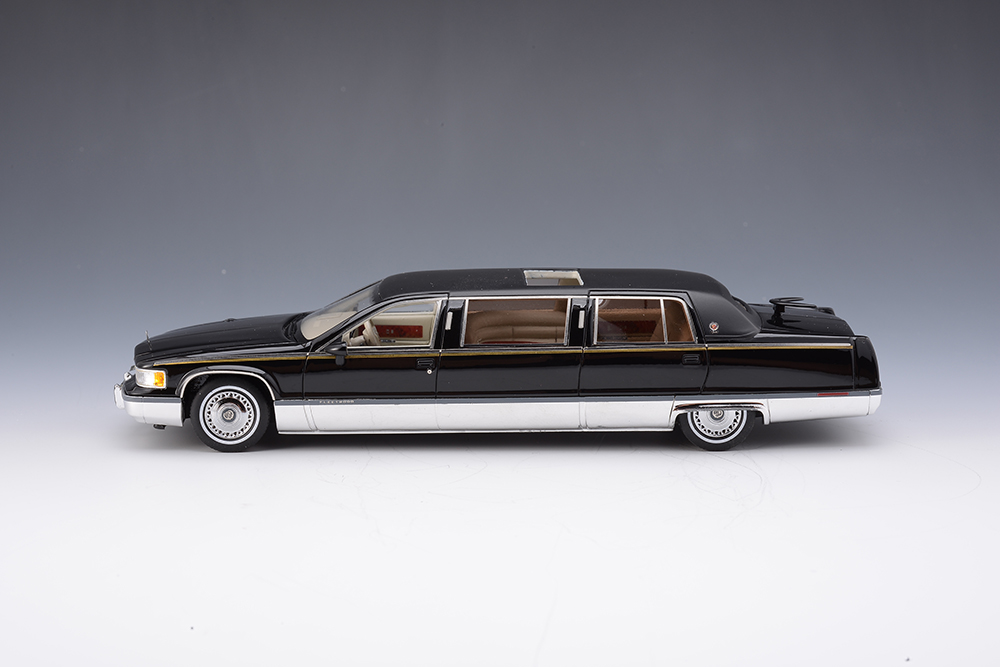 凯迪拉克fleetwood limousine 1994 Black B.JPG