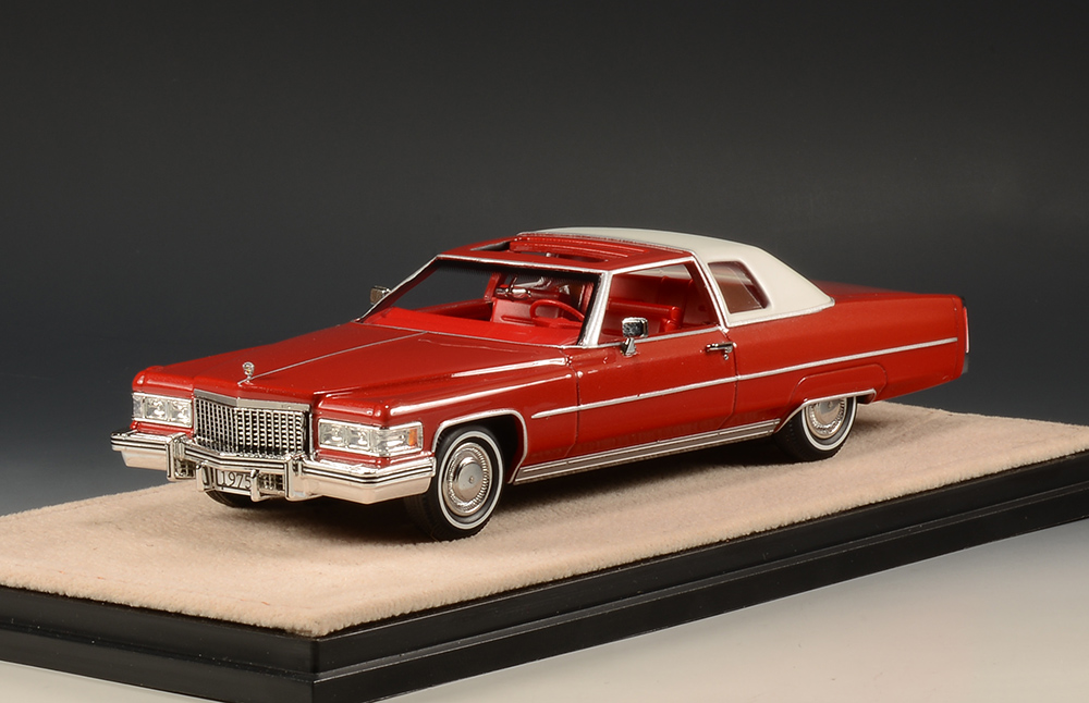 1/43 STM75601 1975 Cadillac Coupe deVille Firethorne Red Metallic