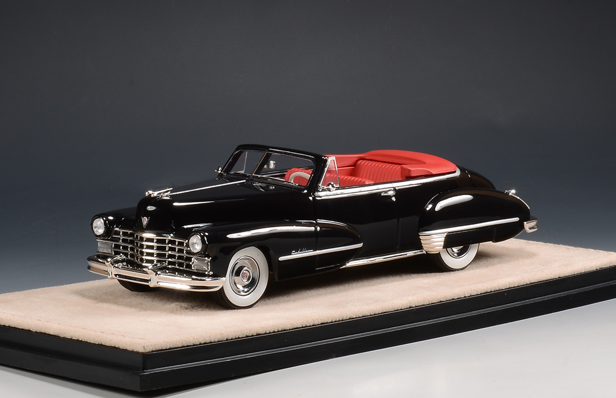 1/43 STM47303 1947 Cadillac Series 62 Convertible Open top Black