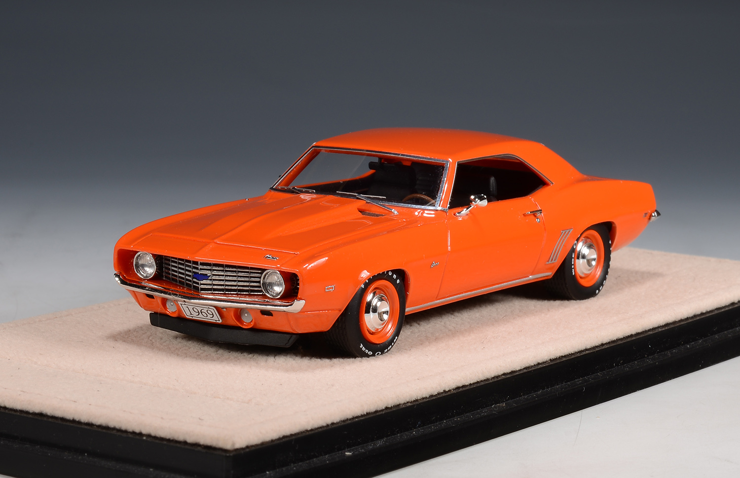 1/43 STM691012 1969 Chevrolet COPO Camaro ZL1 Hugger Orange