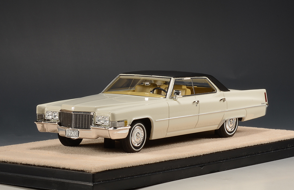 1/43 STM70501 1970 Cadillac Sedan de Ville  Cotillion White