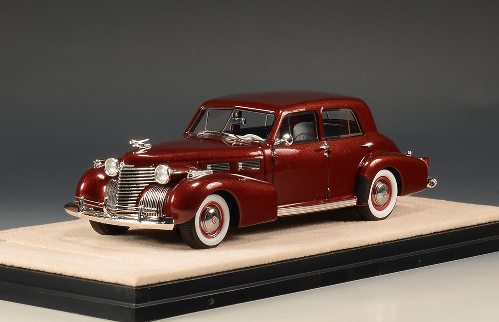 1/43 STM40201 1940 Cadillac Fleetwood Sixty Special Maroon Metallic