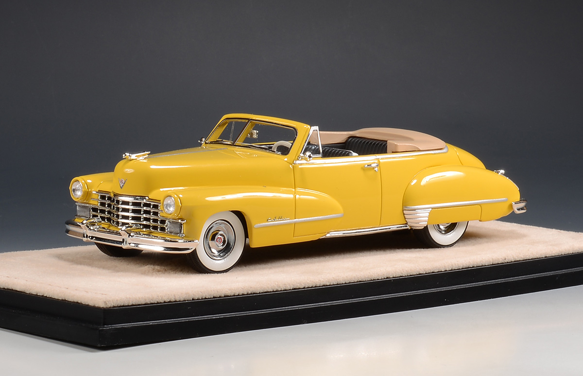 1/43 STM47305 1947 Cadillac Series 62 Convertible Open top Yellow