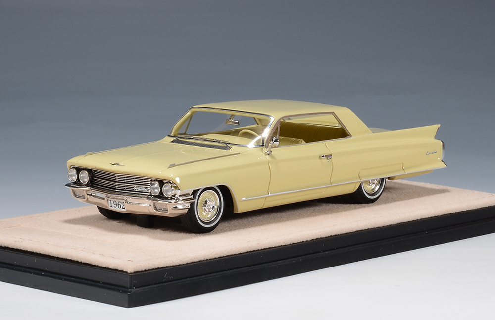 1/43 STM62603 1962 Cadillac Coupe de Ville Maize