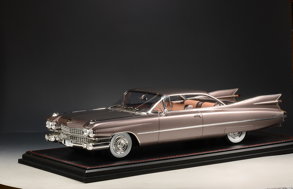 1/18 STM1959603  1959 Cadillac Coupe deVille  Persian Sand Metallic