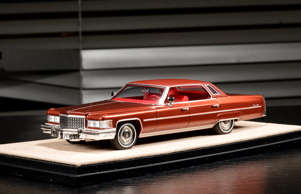 1/43 STM76503 1976 Cadillac Sedan deVille Firethorn Metallic